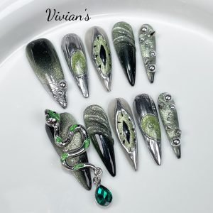 041 Green Snake