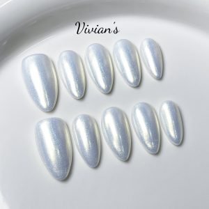 044 Hawaiian white skin