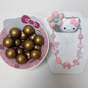 0004 High-end beaded lucky capsule