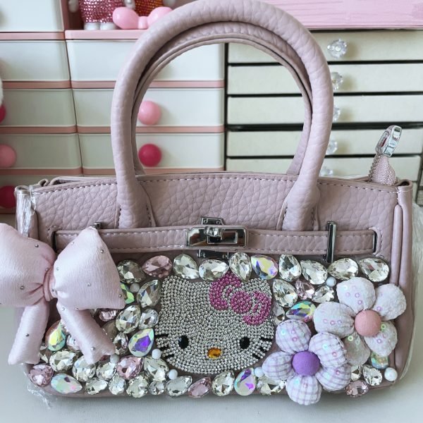 004 Diamond-studded bags